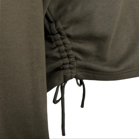 Puma women sweatshirt size large, military green color. - Picture 3 of 3